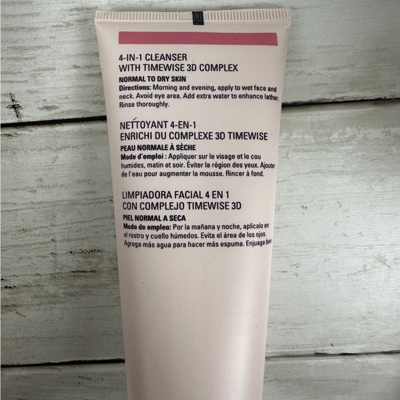 NIB Mary Kay TimeWise® 4-in-1 Cleanser for Normal/Dry Skin 3D® Complex. 4.5 oz. - Picture 7 of 9